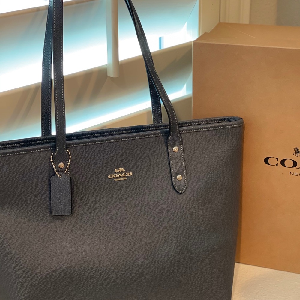 Coach tote